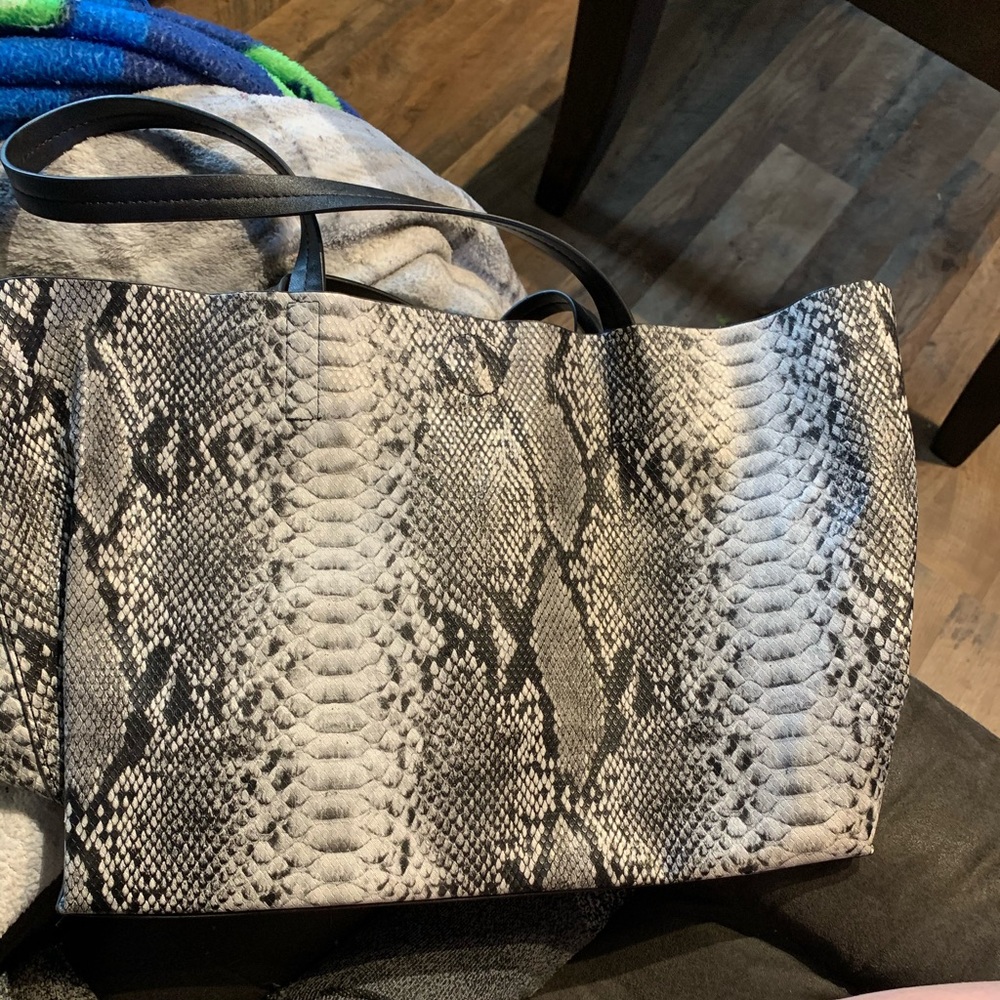 Handbag purse